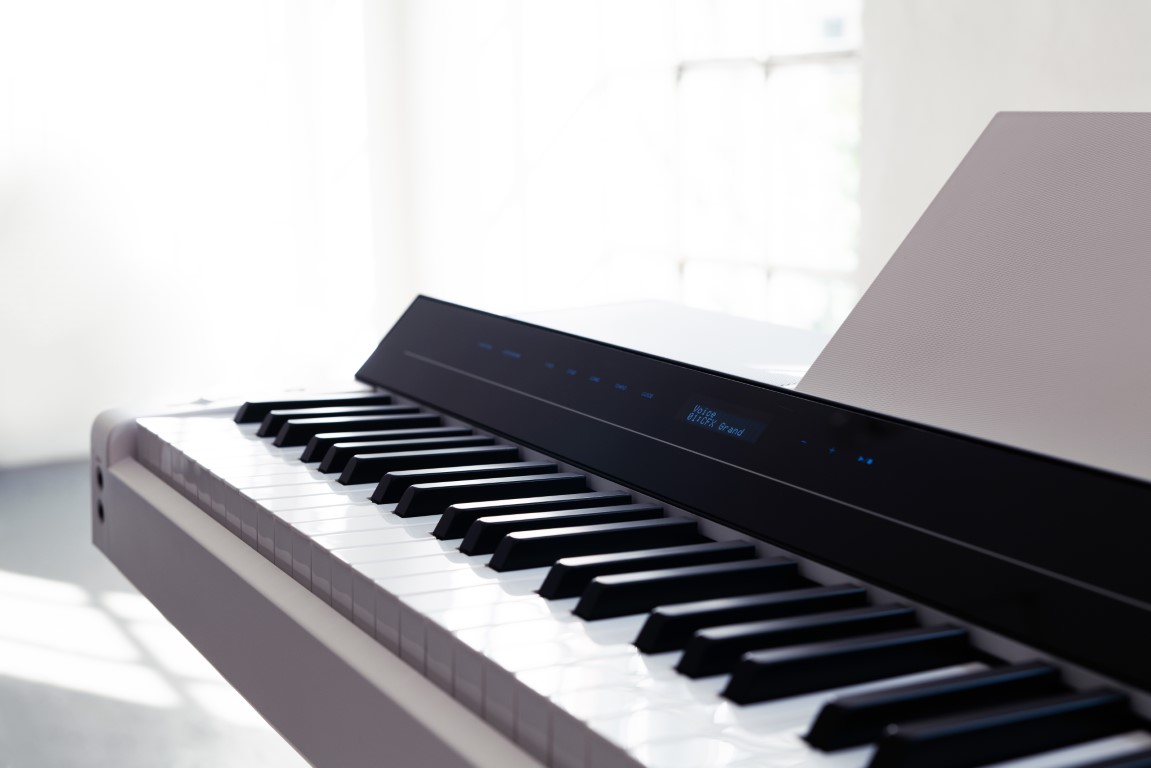 Nowe kompaktowe pianino cyfrowe P-S500 